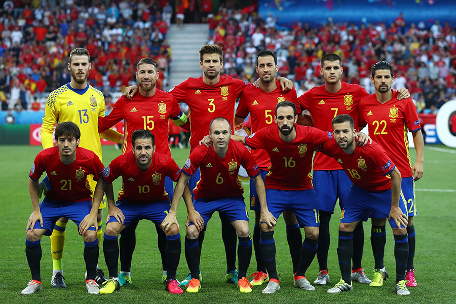 Фотки футболистов испанской команды
